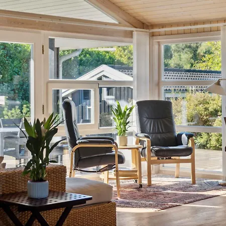 펜션 Excellent With Sauna And 10 Persons *