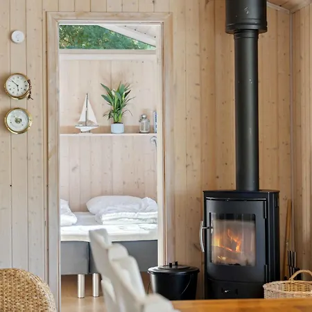 Excellent With Sauna And 10 Persons