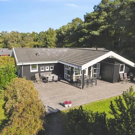 Excellent With Sauna And 10 Persons