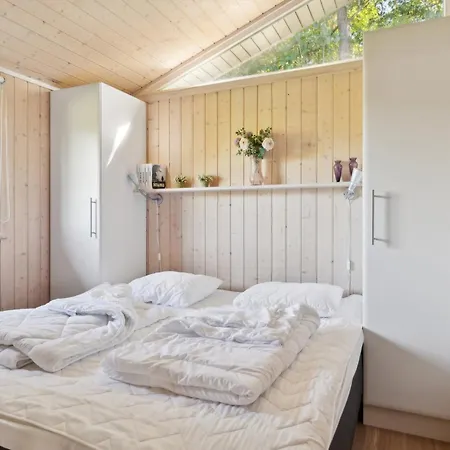 Excellent With Sauna And 10 Persons