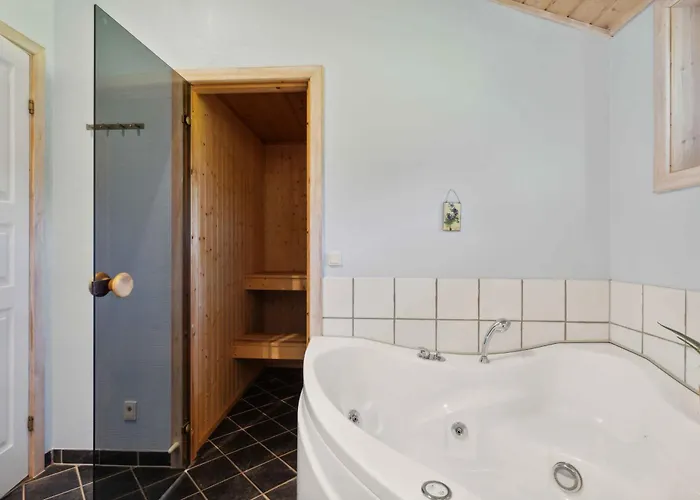 Excellent With Sauna And 10 Persons *