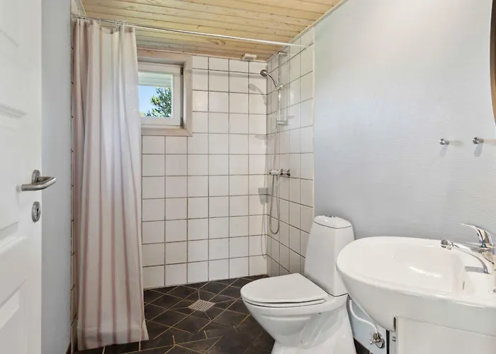 Excellent With Sauna And 10 Persons Højby