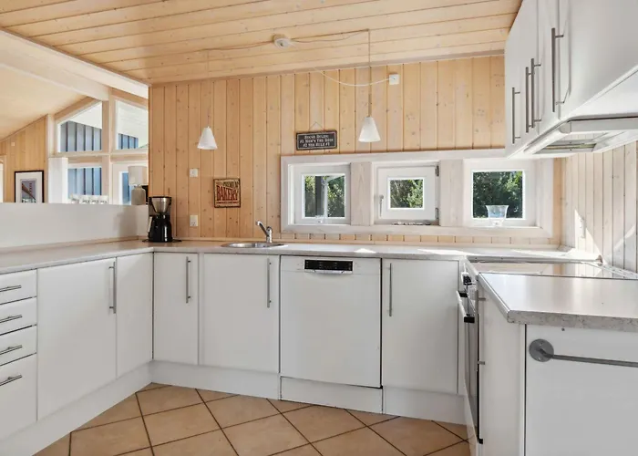 بيت للعطل Excellent With Sauna And 10 Persons Højby